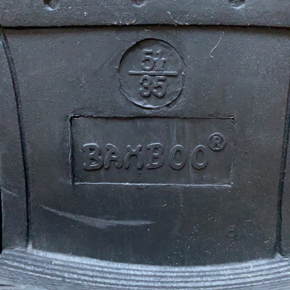 THIGH HIGH LEATHER BOOTS - Picture 2 of 5